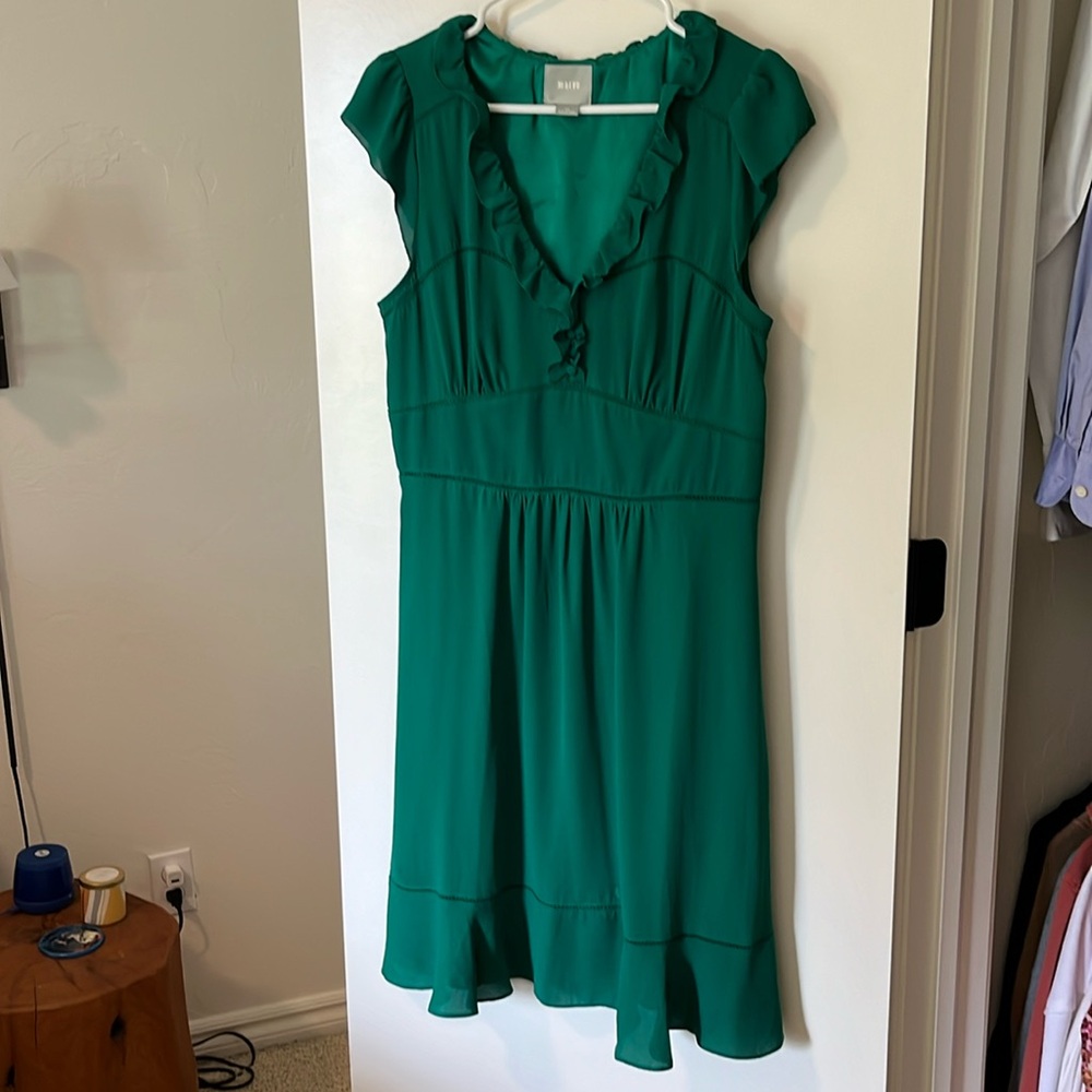 Maeve, Kelly green, size 12, midi-length a-frame style dress